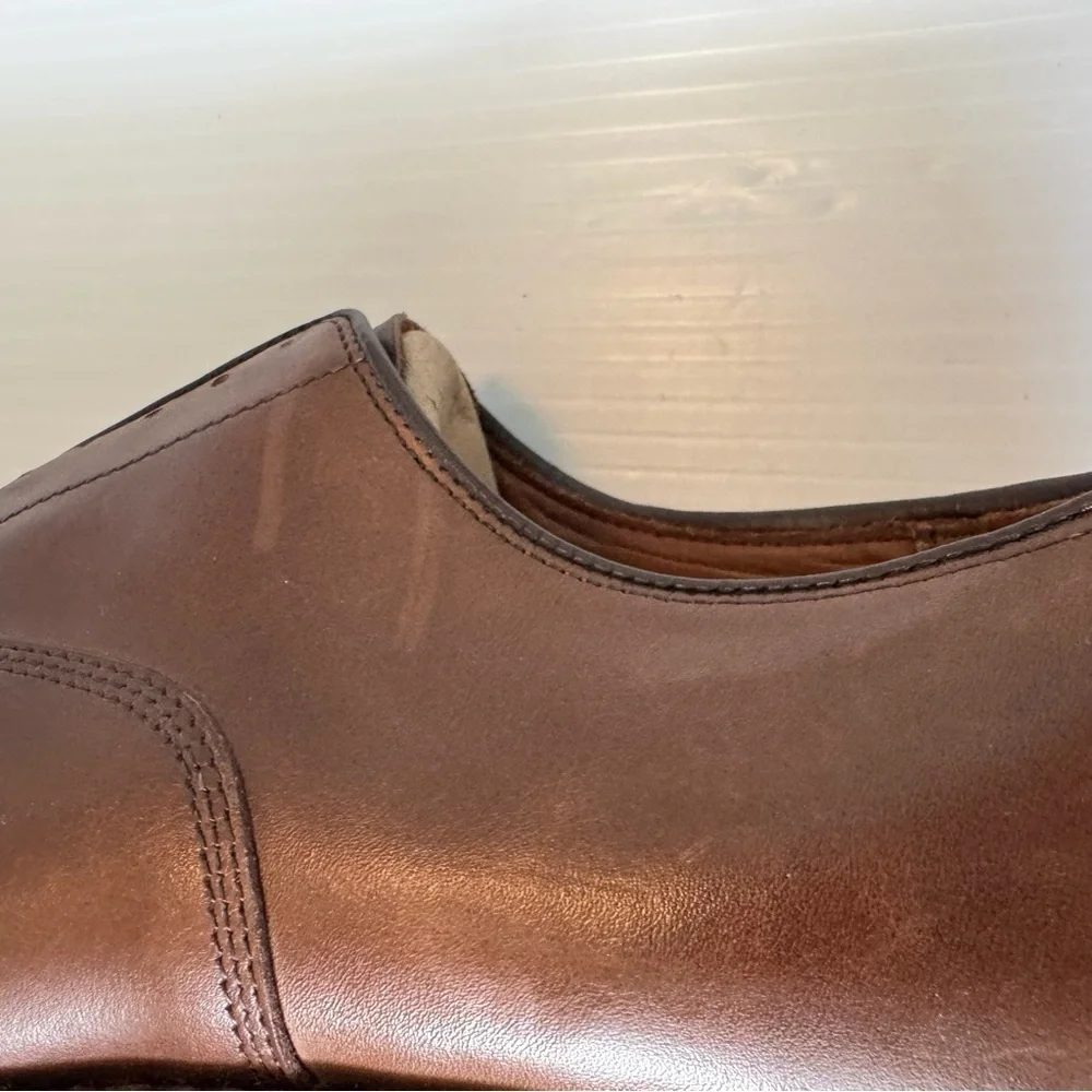 Allen Edmonds Fifth Avenue Cap-Toe Oxford Dress Shoe left size 9 / right size 10